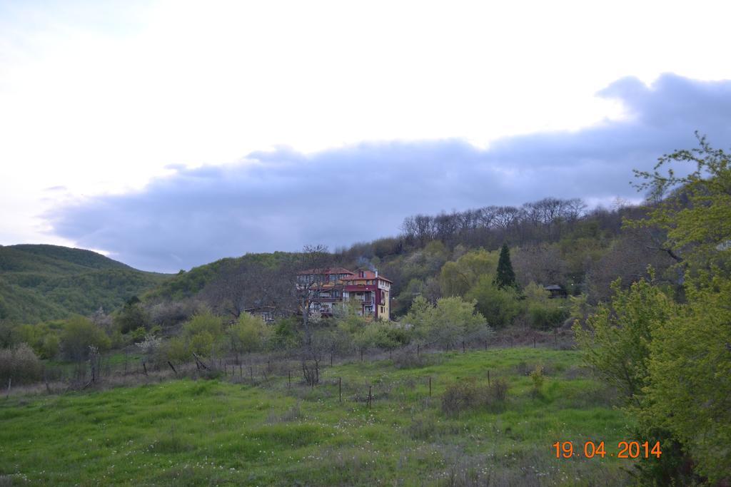 Hotel Mouson Melathron Elafina Esterno foto
